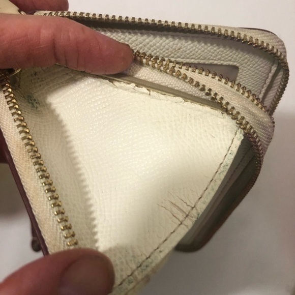 Coach debossed creamy white double zipper wristlet